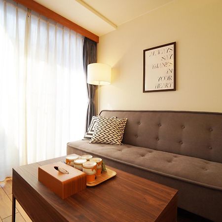 Tsurigane Building Apartment Osaka Bagian luar foto