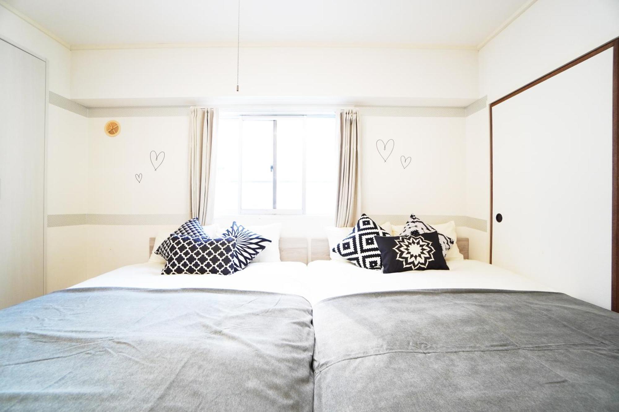 Tsurigane Building Apartment Osaka Bagian luar foto