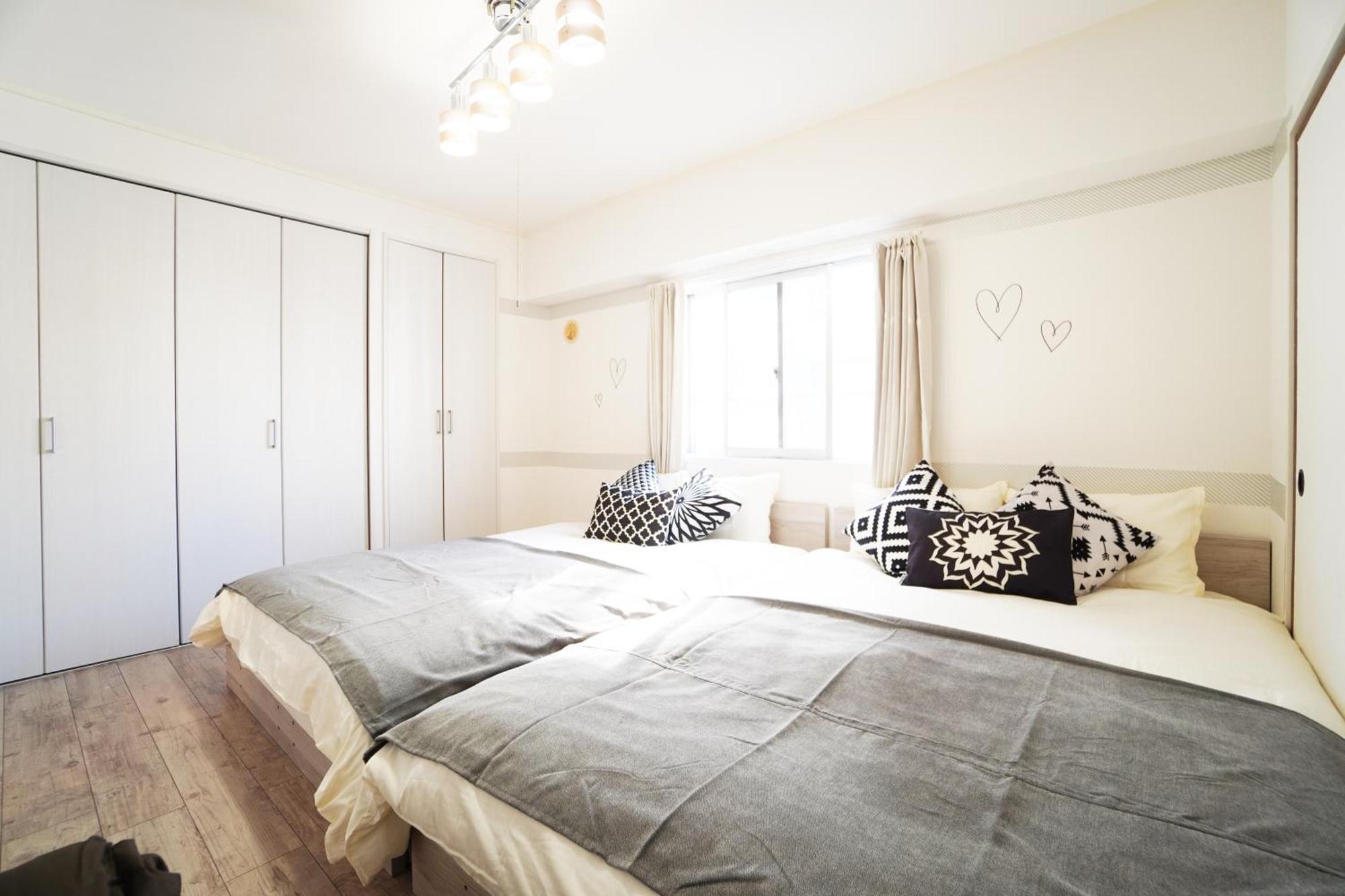 Tsurigane Building Apartment Osaka Bagian luar foto