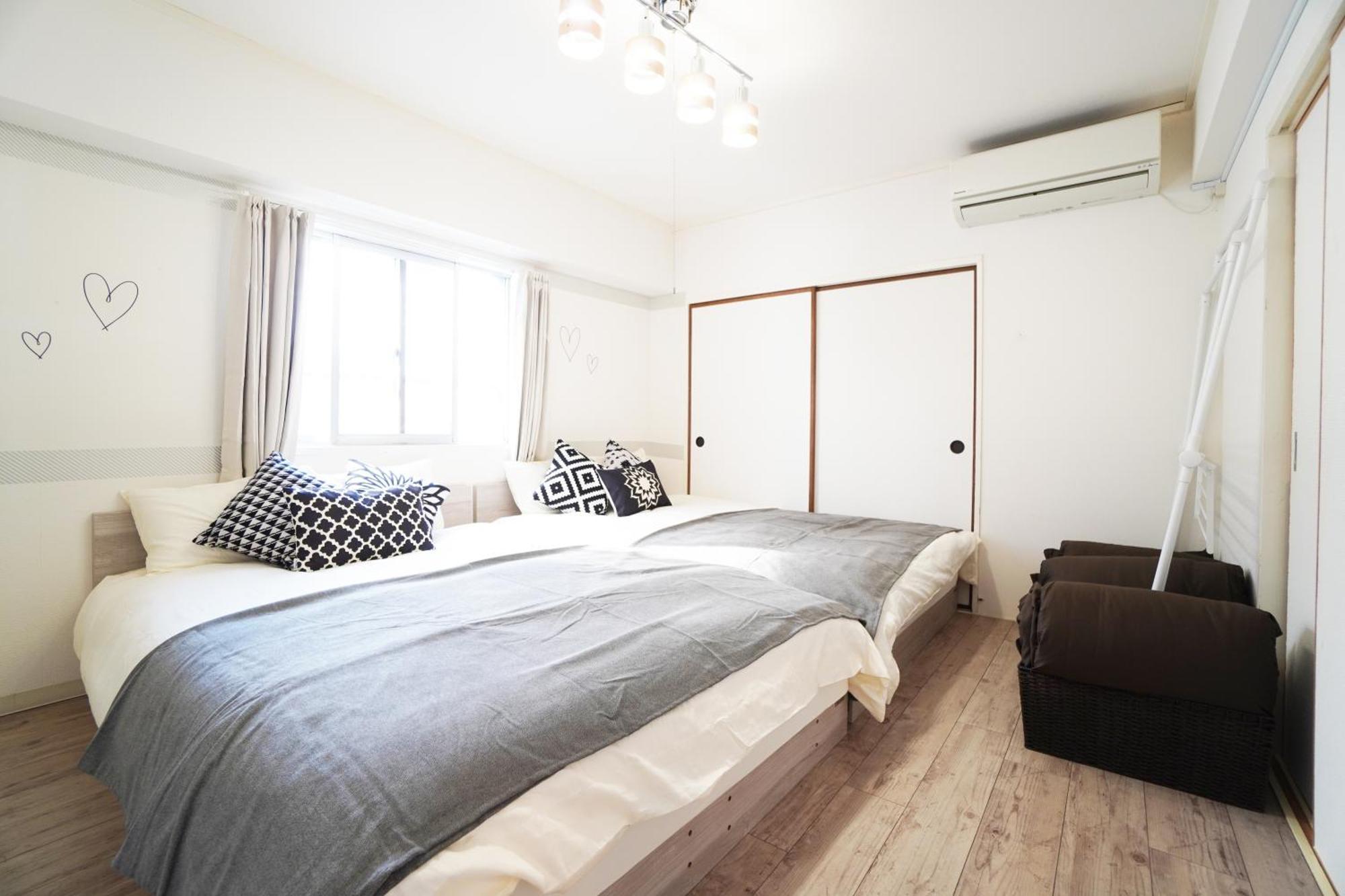 Tsurigane Building Apartment Osaka Bagian luar foto
